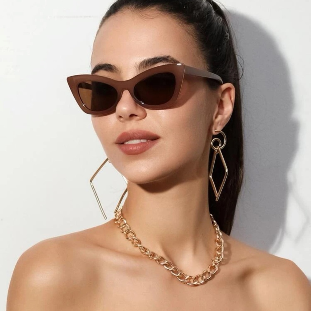 Cat Eye Frame Fashion Glasses